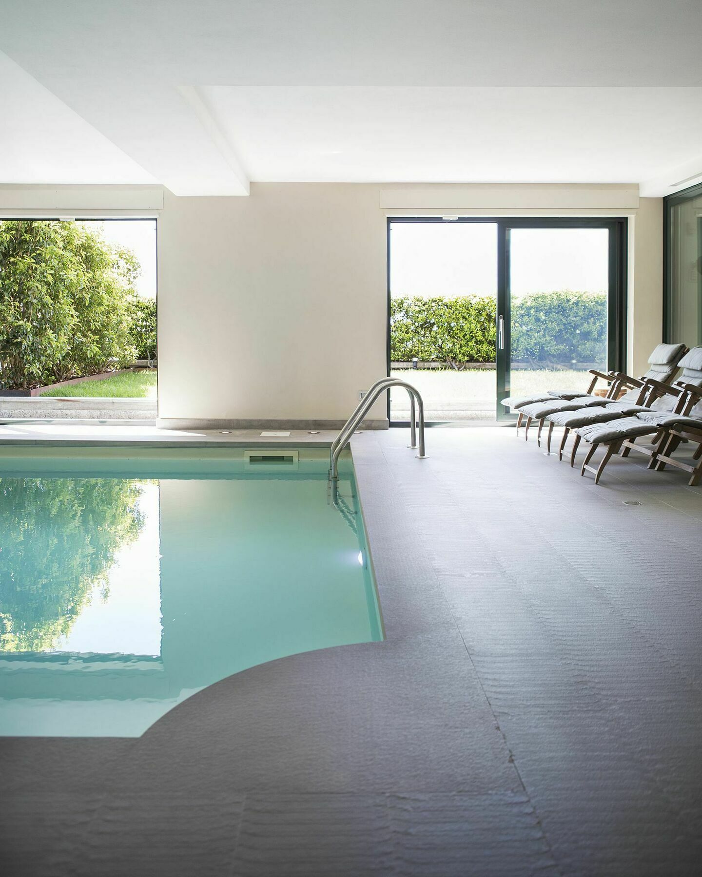 Suite & Pool-Como House-160 Mt-Private Indoor Swimming Pool, Heated All Year-Private Covered Parking-Private Garden And Terrace-Fully Equipped Kitchen Exterior photo